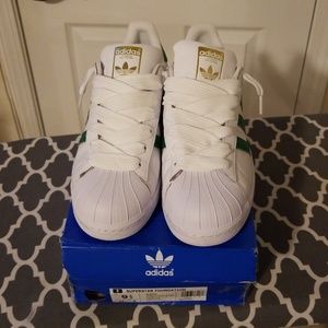 Adidas Superstar